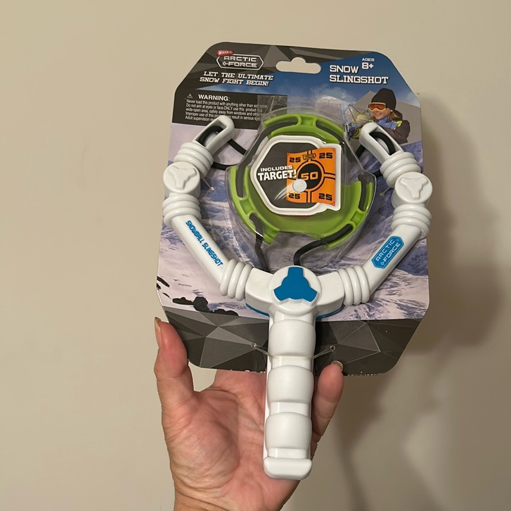 NEW Wham-o Arctic Force Snow slingshot